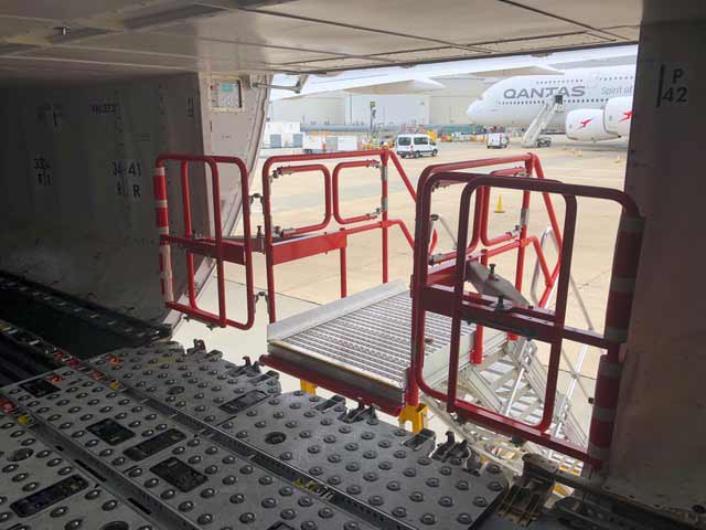 Cargo Bay Variable Height Access Platform Towable H1.9-3.25m x L1.5m x W1.0m