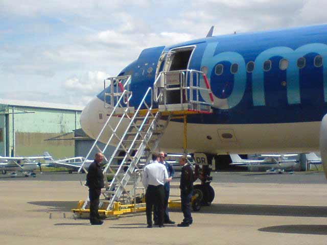PAX Variable Height Access Platform Hangar H1.9-3.25m x W3.0m x L1.5m 