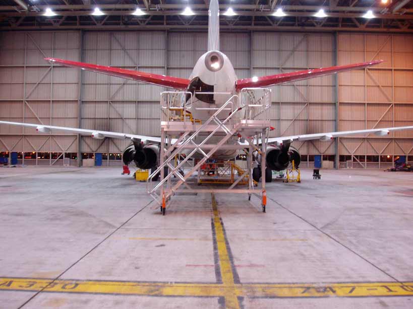 A320 APU Platform - Hangar - with Trap Floor for APU