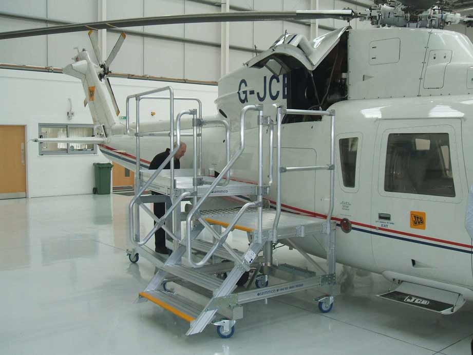 Helicopter S76 Fixed Height Access Platform H0.8m x L1.0m x W1.0m